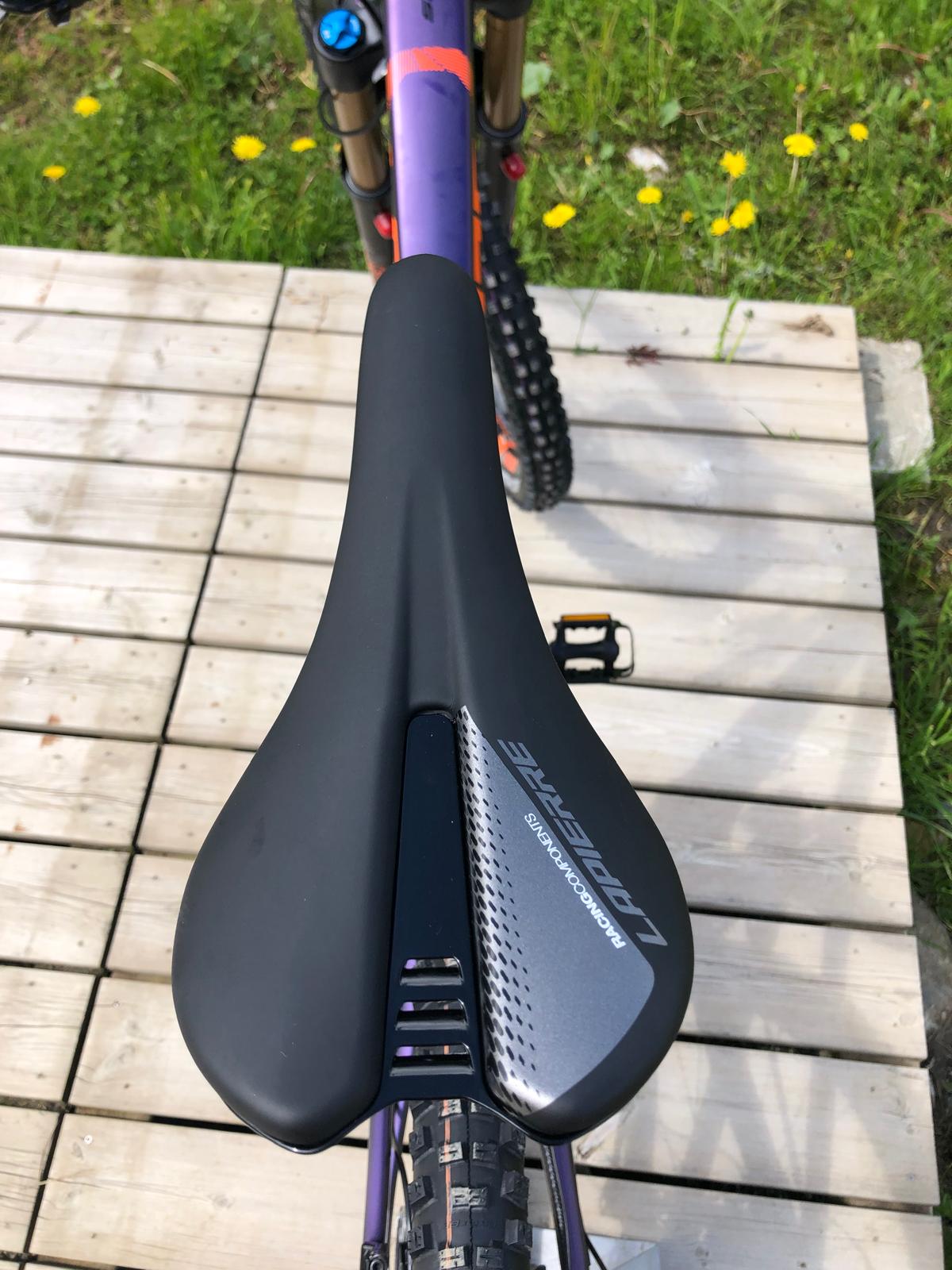 Lapierre Enduro Spicy CF 7.9 – Image 10