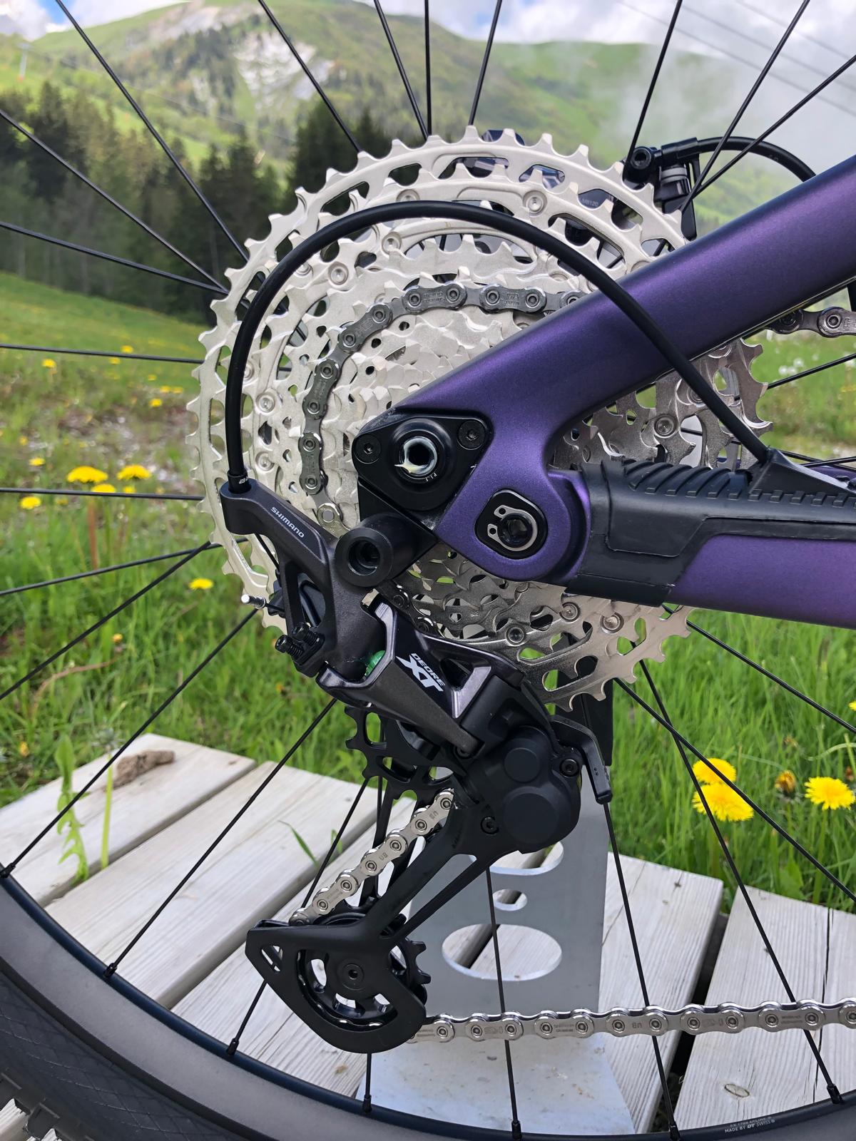 Lapierre Enduro Spicy CF 7.9 – Image 8